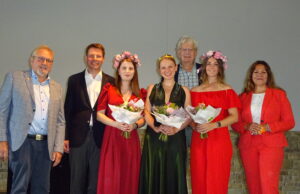 Ella I. regiert in Laubenheim Vereinsring >>>Erste Laubenheimer Weinkönigin auf der Laubenheimer Höhe gekrönt