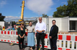 Container für Interimsgebäude der Immanuel-Kant-Schule fliegen ein