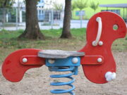 Eine Spielzeugkiste für den Spielplatz? Gleisberg-Spielplatz beschäftigte den Ortsbeirat