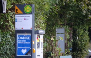 Ein Defibrillator für Mainz-Laubenheim Ortsbeirat wünscht sich ein solches Gerät am Laubenheimer Bahnhof