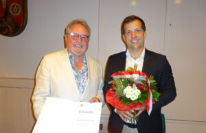 Norbert Riffel ist neuer Laubenheimer Ortsvorsteher Politik >>>Amtseinführung bei der konstituierenden Sitzung im Wilhelm-Spies-Haus