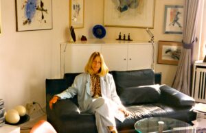 Ein Fest für die Kunst Abschluss der Ausstellung „Liane Rosteck“ mit Führung, Sektempfang und Lesung