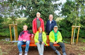 BUND übergibt „Babbelbank“