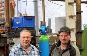 Wenn der Neue kommt und der Alte bleibt Zukunft >>>Metallbau Weyer hat seine Unternehmensnachfolge geregelt.