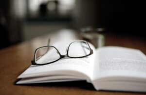 Buchlesung mit Sven Rühl in Rüsselsheim: „Ich bin Chris!“ Ein Roman über Mut, Selbstfindung und Zusammenhalt