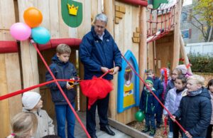 Ritterburg-Spielplatz in Königstädten eröffnet
