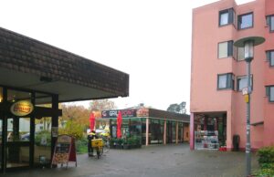 Am Fußgängerweg zwischen Elsa und Sportfeld fehlen Bänke Ortsbeirat fordert mehr Sitzgelegenheiten im Bereich des Stadtteiltreffs