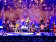 Live, unplugged, echt und voller Emotionen Gregor Meyle begeisterte mit seiner Band in der kING