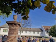 Laubenheim im Wandel der Zeiten Ortsgeschichte >>>Historischer Rundgang führte durch den alten Ortskern