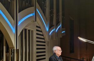 Musikgenuss und gemeinsames Erinnern Kirche >>>40 Jahre Kirche St. Franziskus wird mit Festmonat gefeiert