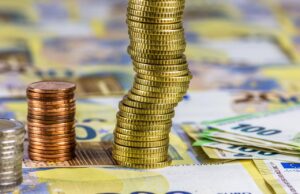 Oberbürgermeister Patrick Burghardt bringt Haushaltsentwurf für 2026 ein