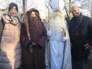 Gonsenheim hat die Adventszeit eingeläutet 26. Gonsenheimer Adventsmarkt lockte in die Pfarrer-Grimm-Anlage