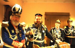 Der neue Kampagne-Orden begeistert die Narren Fastnacht >>>Offiziersempfang der Finther Reservisten im „Babbelnit“