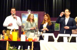 Kunst und Wein in perfekter Symbiose Die Hechtsheimer Weinprobiertage lockten zum dritten Mal ins neue Bürgerhaus