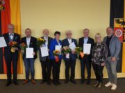 Auszeichnungen für langjähriges Engagement Sechs Bürgerinnen und Bürger erhalten Ehrennadel des Landes