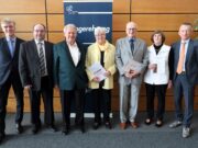 Aktiv im und für den Chorgesang Kreis zeichnet Sängerinnen und Sänger aus