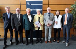 Aktiv im und für den Chorgesang Kreis zeichnet Sängerinnen und Sänger aus