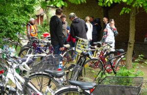Das Mekka der Fahrradfreunde Freizeit >>>2. Fahrradbörse des Jahres lockte zur Alten Ziegelei