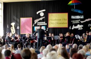 Frühjahrskonzert in Marienborn Kultur >>>Der Musikverein 1966 verzaubert mit musikalischer Geschichte