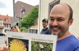 Krautschau in Bodenheim Naturschutz >>>Wie man Lebensräume in Gehwegfugen entdeckt