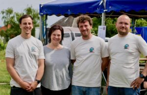 Bodenheim wird grüner Gemeinschaft >>>Zweitaktfreunde spenden Bäume für den Dolles-Park