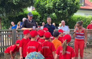 Freiwillige Feuerwehr Hechtsheim hat keine Nachwuchssorgen Brandschutz >>>Tag der Feuerwehr stand im Zeichen des 10. Geburtstags der Kinderfeuerwehr