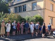 BI und Anwohner fordern erneut Tempo 30 für die Lennebergstraße BI weist bei Ortsbegehung auf Gefahrenpunkte hin und überreicht Unterschriftenliste an Ortsvorsteher Josef Aaron