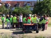 Eis als Dankeschön für Müllsammelaktionen von Kindern