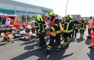 Szenario: Massenanfall von Verletzten Katastrophenschutzübung auf ehemaligem Ticona-Gelände