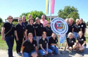 Sie lassen sich das Schnattern nicht verbieten Vereine >>>Bretzenummer Schnattergänsjer feierten ihr 2. Sommerfest beim Weinhaus Hofmann