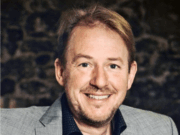 „Ich bin Winzer mit einem winterfüllenden Hobby“ Interview mit Krimiautor Andreas Wagner