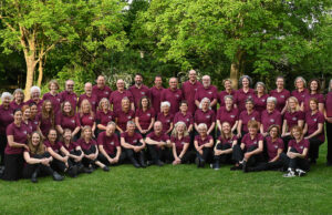 Ein Open Air Abend mit Pop und Folk Titeln Sommerkonzert >>>Kilians Chor präsentiert weltliche Klangvielfalt im Weingut Raddeck