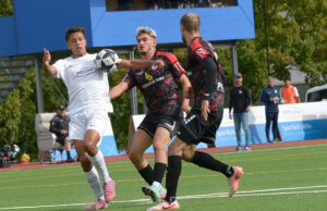 Nach Führung und Platzverweis blieb Frust Schott Mainz verschenkt die Führung gegen Hessen Kassel - 1:2 (1:1)