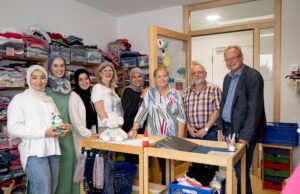 Eine Spende fürs „Kinderherzchen“ Kleiderkammer“ freut sich über 1000 Euro vom Stadtwerke-Betriebsrat