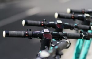 Welche Regeln gelten für E-Scooter in Rüsselsheim am Main?