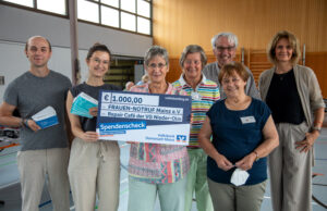 „Bewusstsein in der Gesellschaft stärken“ SPENDE >>>VG-Repair Café überreicht 1000 Euro an Frauen*Notruf Mainz e.V.