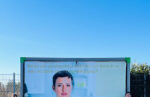 Werbung mit Großplakaten Modellprojekt Medizinische Soforthilfe nach Vergewaltigung