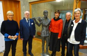 Bildhauer, Maler und Finther Bürger Kunst >>>Reinhold-Petermann-Ausstellung im Bürgerhaus eröffnet