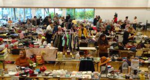 Großer Flohmarkt lockte ins Bürgerhaus