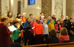 Feierliche Lieder gegen das Novembergrau Chormusik >>>Gelungenes Konzert der Sängervereinigung 1844/71 Mainz-Laubenheim in Mariä Heimsuchung