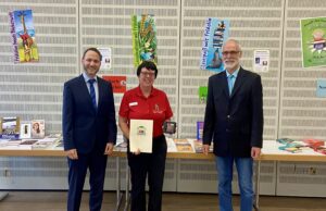 Eine Bücherei für alle Die jährliche Veranstaltung „Buch und Kunst“ der KÖB Laubenheim begeisterte Jung und Alt