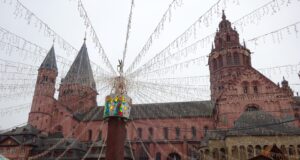 Mainzer Weihnachtsmarkt eröffnet