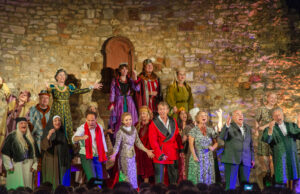 Mainzer Theater-Ensemble beteiligt sich an der Freilichtproduktion in Ingelheim Wiederaufnahme von „Alles Carl? – Alles Karl!“ in der kING