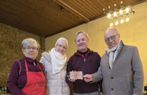 Rubin-Hochzeit mit großem Herzen EHEJUBILÄUM >>> Willi und Marion Fröhlich spenden 3.000 Euro an Brotkorb