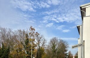 Mehr Sicherheit für Fußgänger und Radfahrer INFRASTRUKTUR >>>Fertigstellung des Geh- und Radwegs in der Oppenheimer Straße