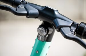 E-Roller dürfen nicht mehr mit in den Bus Rüsselsheimer Mobilitätsgesellschaft stellt den Schutz der Fahrgäste vorne an