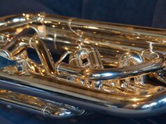 Blechbläser spielen zum Heiligen Abend