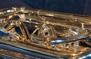 Blechbläser spielen zum Heiligen Abend