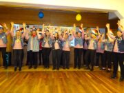 „Singt und lacht mit de Gänsjer“