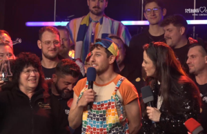 Trophäe für Hommage an Mainzer Kultkneipe Fastnachtswettbewerb >>>STEHUNGvision Song Contest (SSC) des Gonsenheimer Carneval Vereins (GCV)